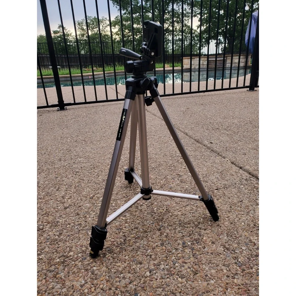 NexxTech VT-200 Tripod 52